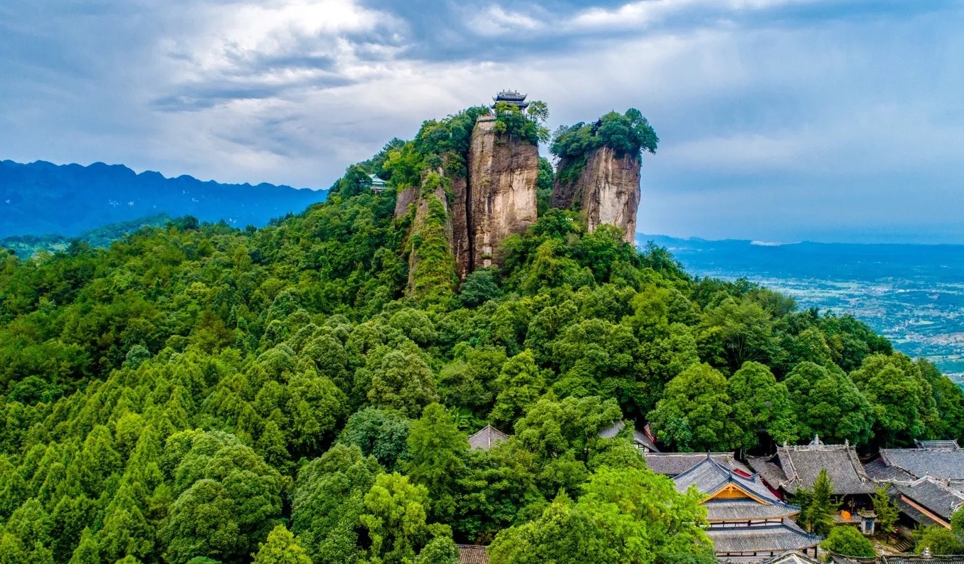 畢業(yè)旅行，親子避暑，盛夏狂歡，在這里告別炎熱，享受21.7℃的夏天！